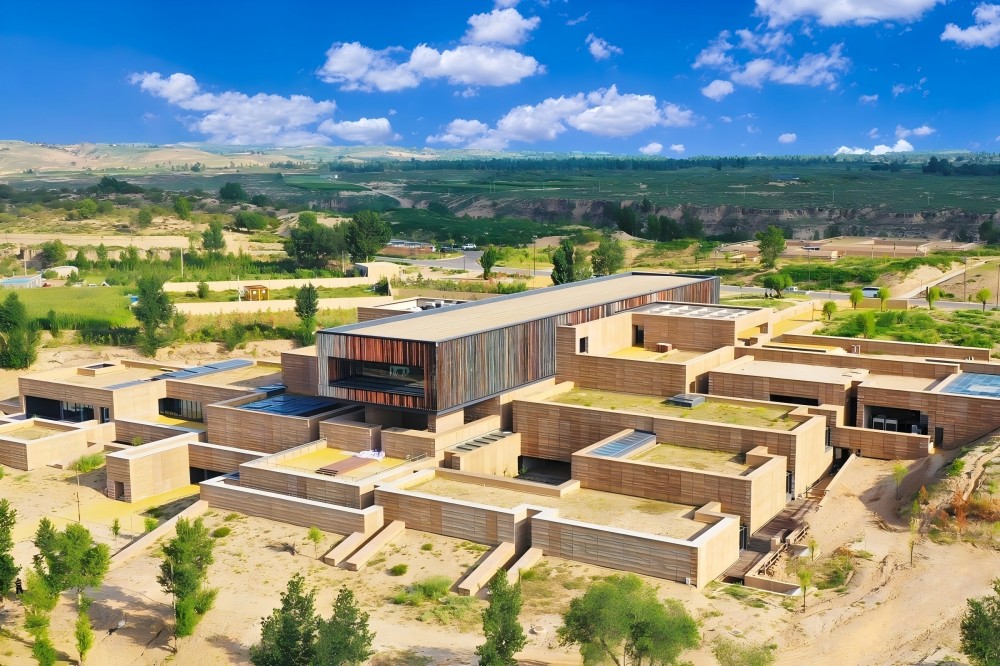 1728964904123281.jpg 1728898273929744.jpg